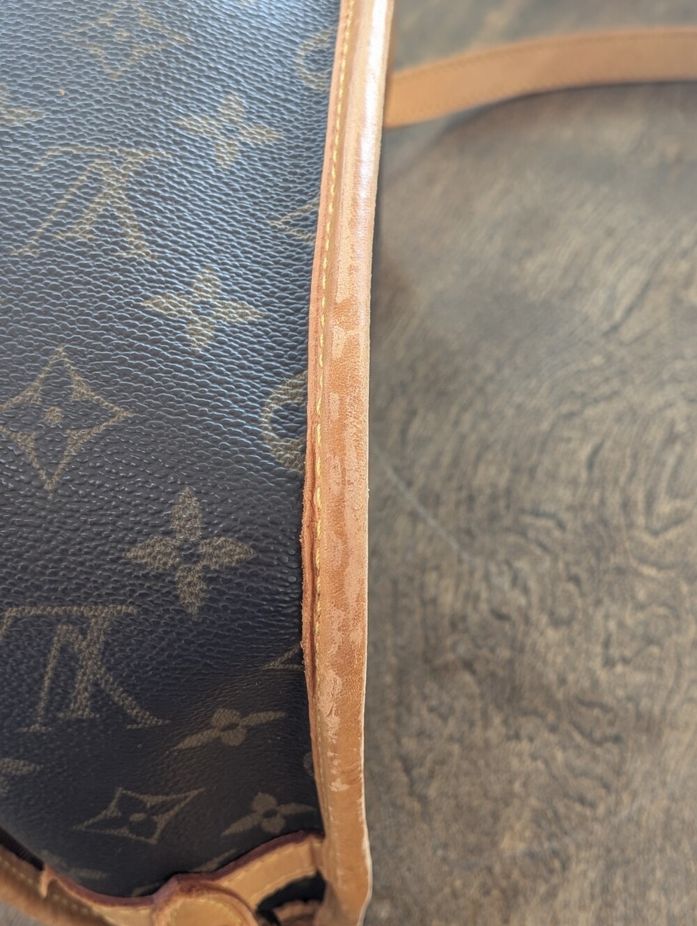 Vintage Louis Vuitton Sologne Crossbody - Picture 8 of 15